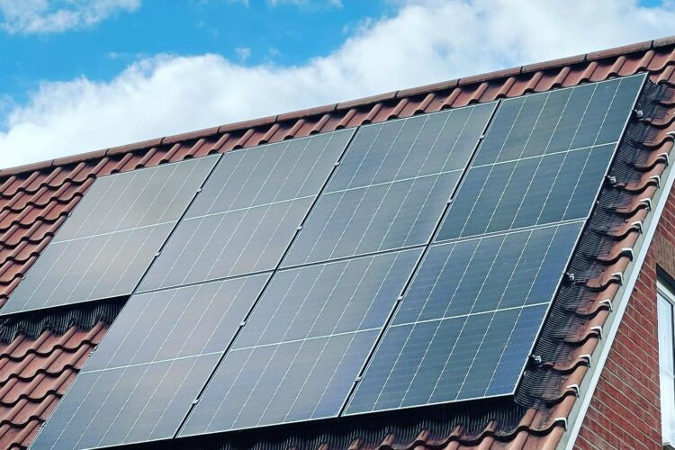 Do Solar Panels Only Work on a South Facing Roof? Debunking the Myths